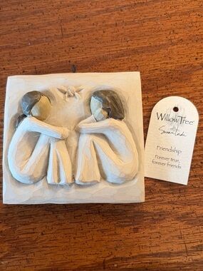 Willow Tree Friendship Figurine - Cream and Brown